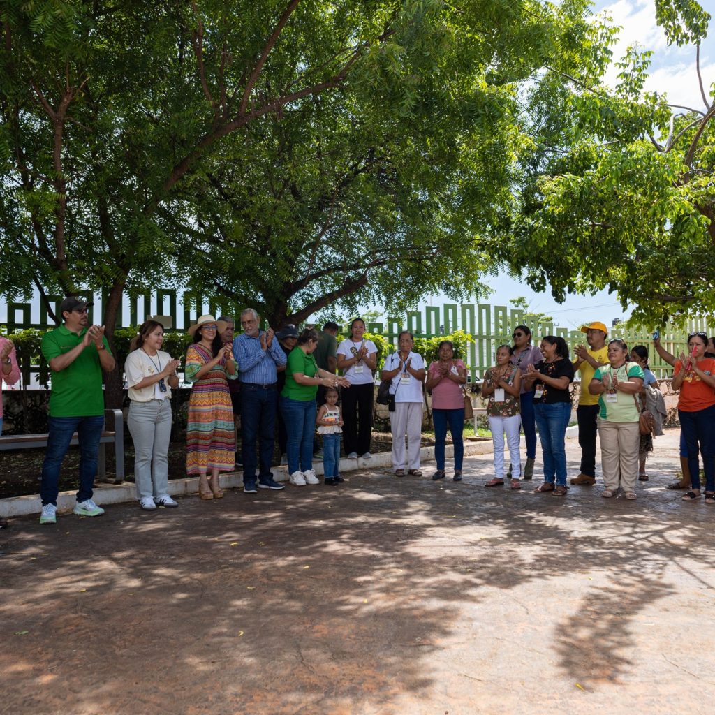 458202232_818069560446988_4290661087396250030_n