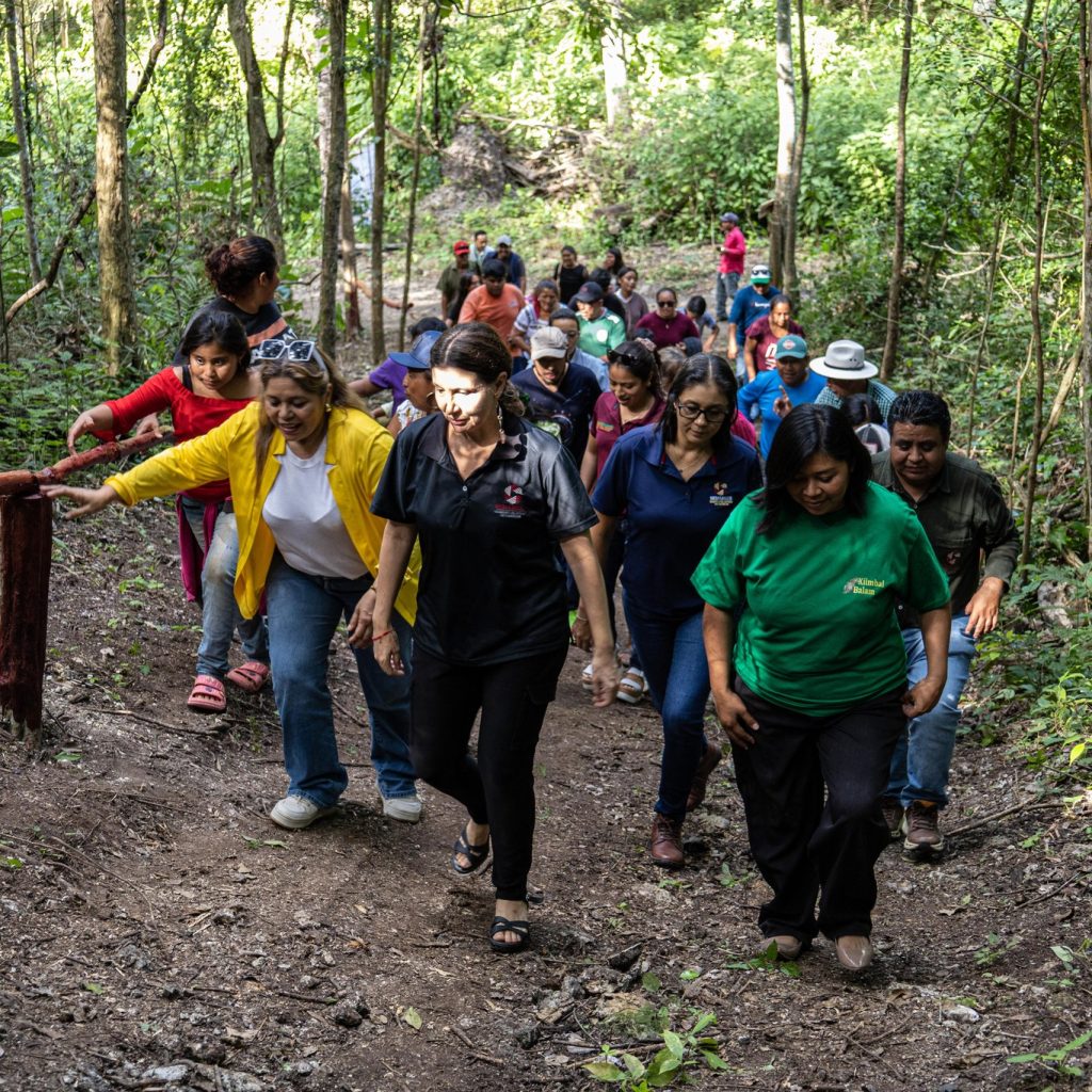 469647486_886943500226260_1316440847503882391_n